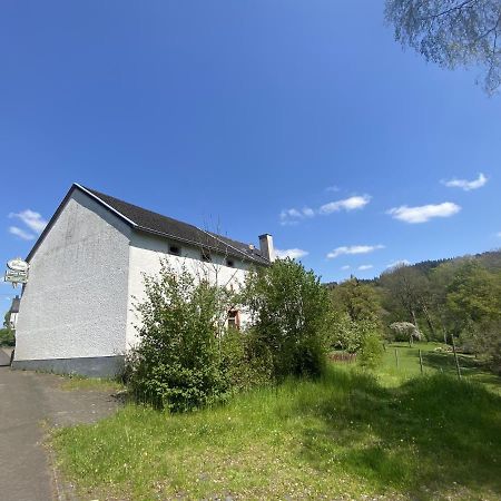 Ferienhaus Rehblick Rockeskyll Bagian luar foto